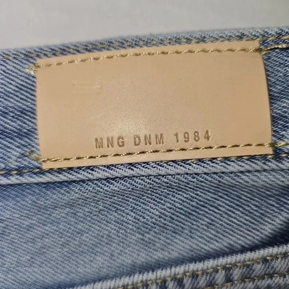 Ariadna Bermuda High waist shorts with frayed hem - Picture 3 of 11